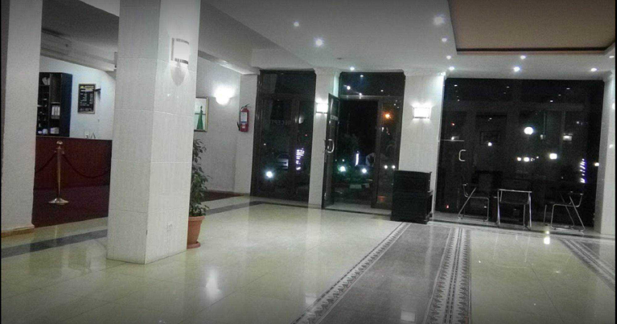 Hotel De L'Aeroport Algiers Екстер'єр фото